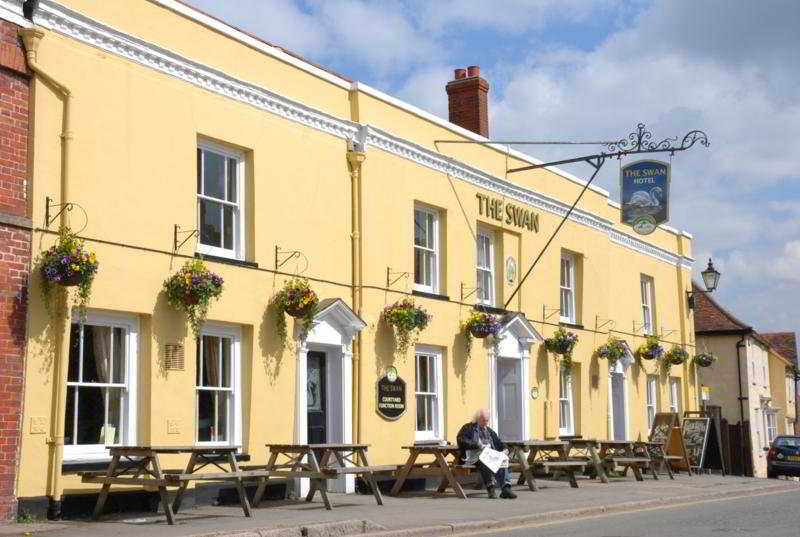 Thaxted Swan Hotel By Greene King Inns מראה חיצוני תמונה