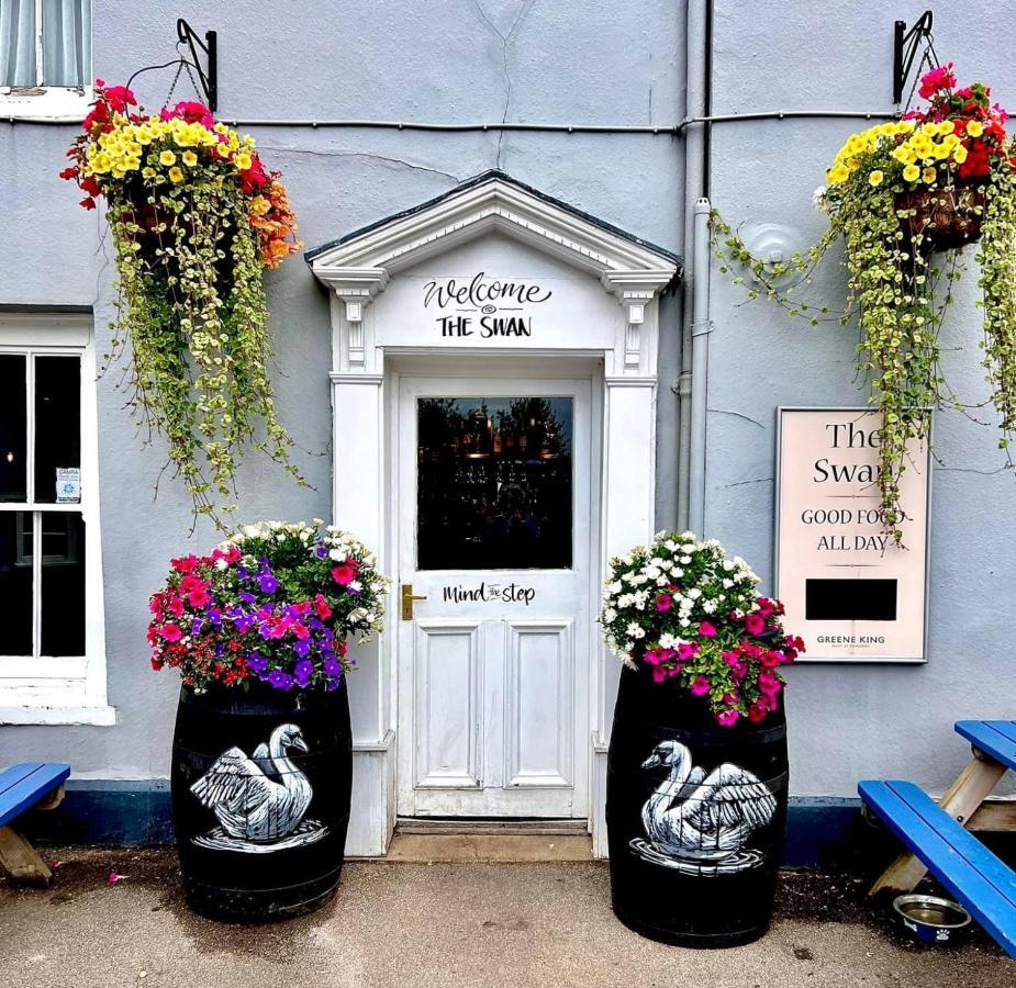Thaxted Swan Hotel By Greene King Inns מראה חיצוני תמונה
