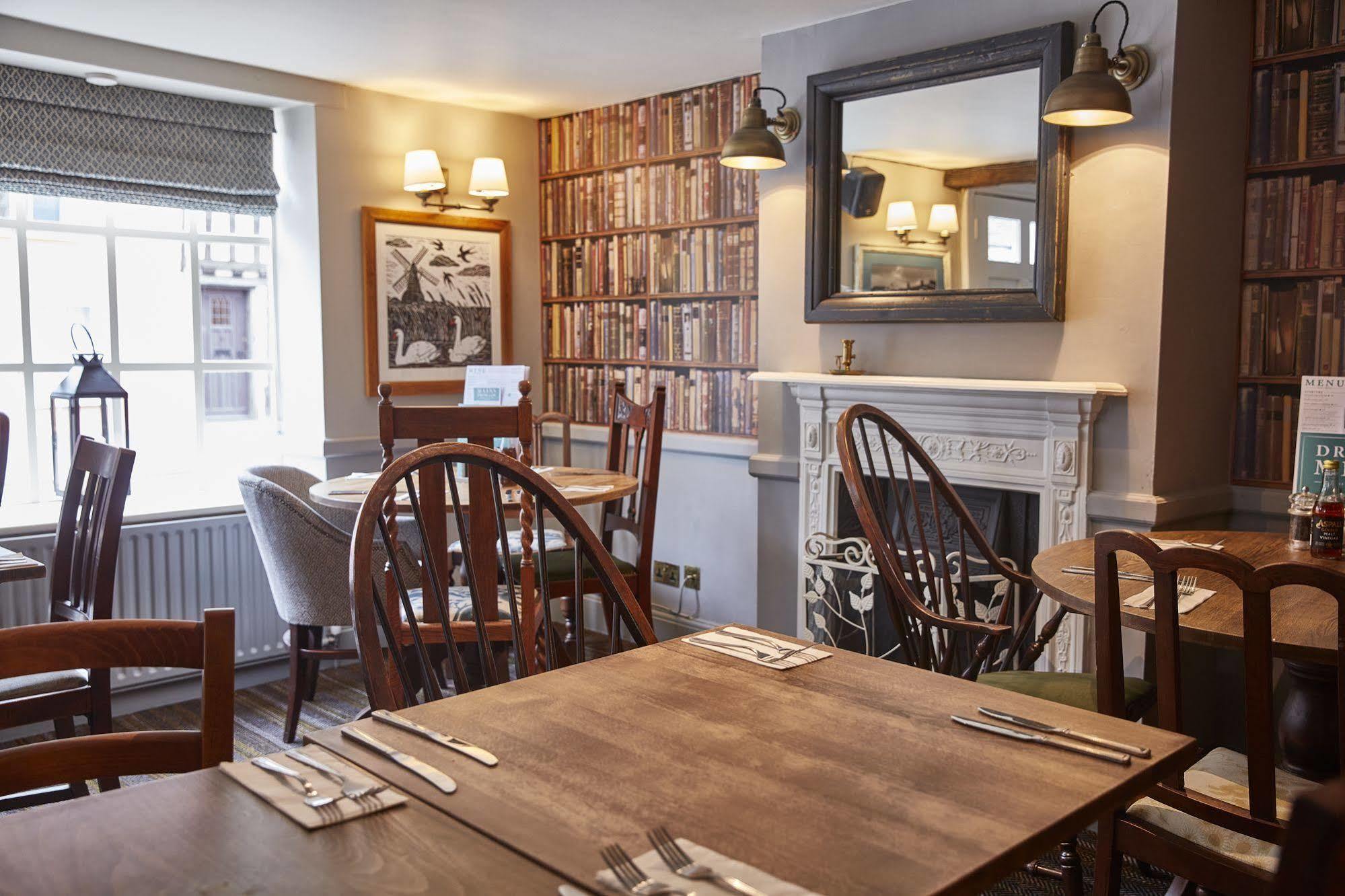 Thaxted Swan Hotel By Greene King Inns מראה חיצוני תמונה